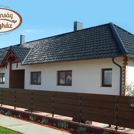 Hansag Vendeghaz * Kapuvar