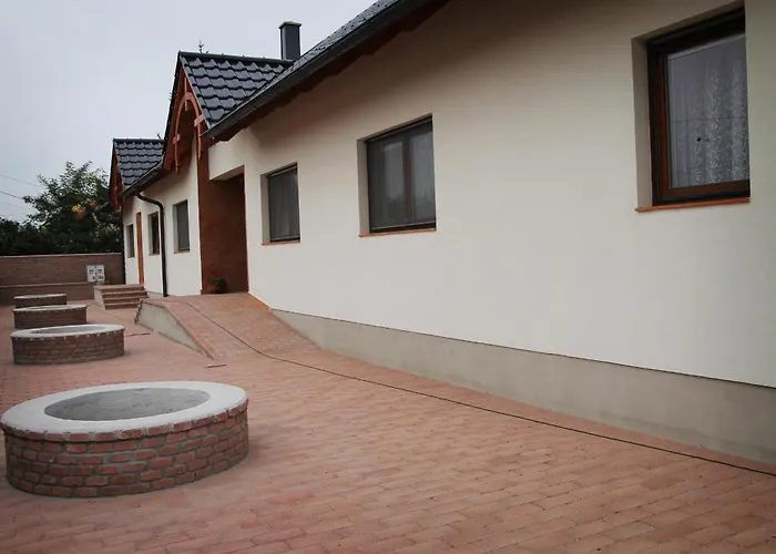 Hansag Vendeghaz Guest house 3*